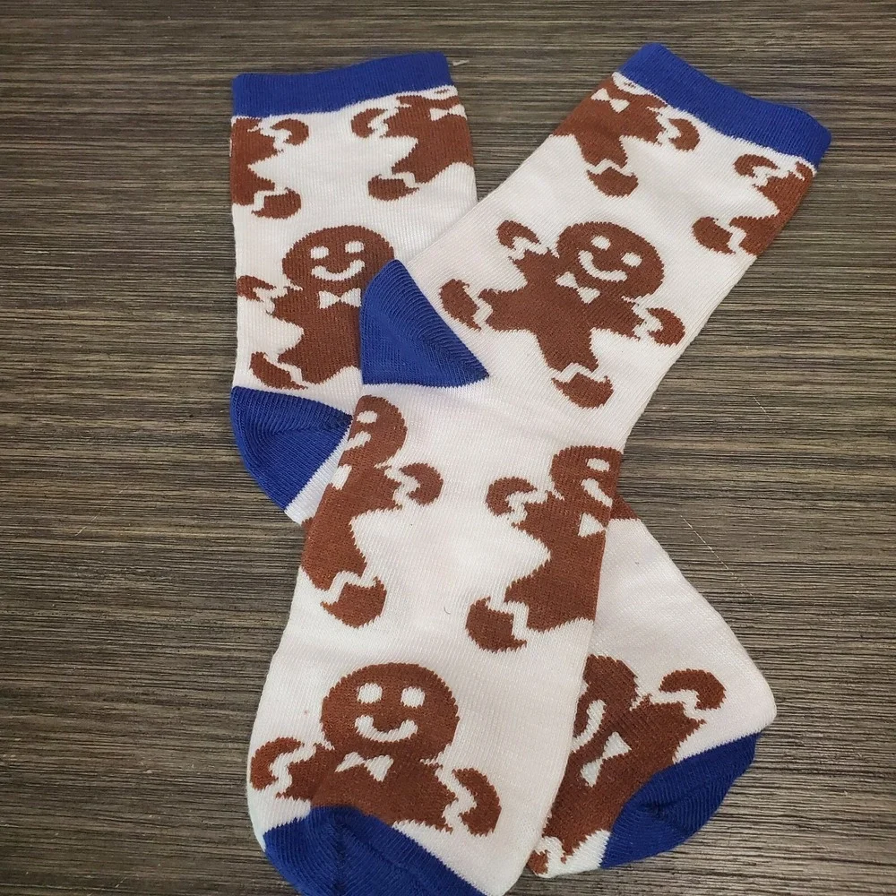 Assorted 5 Pair Women's Christmas Themed Crew Socks Lightweight - Shoe Size 4-9